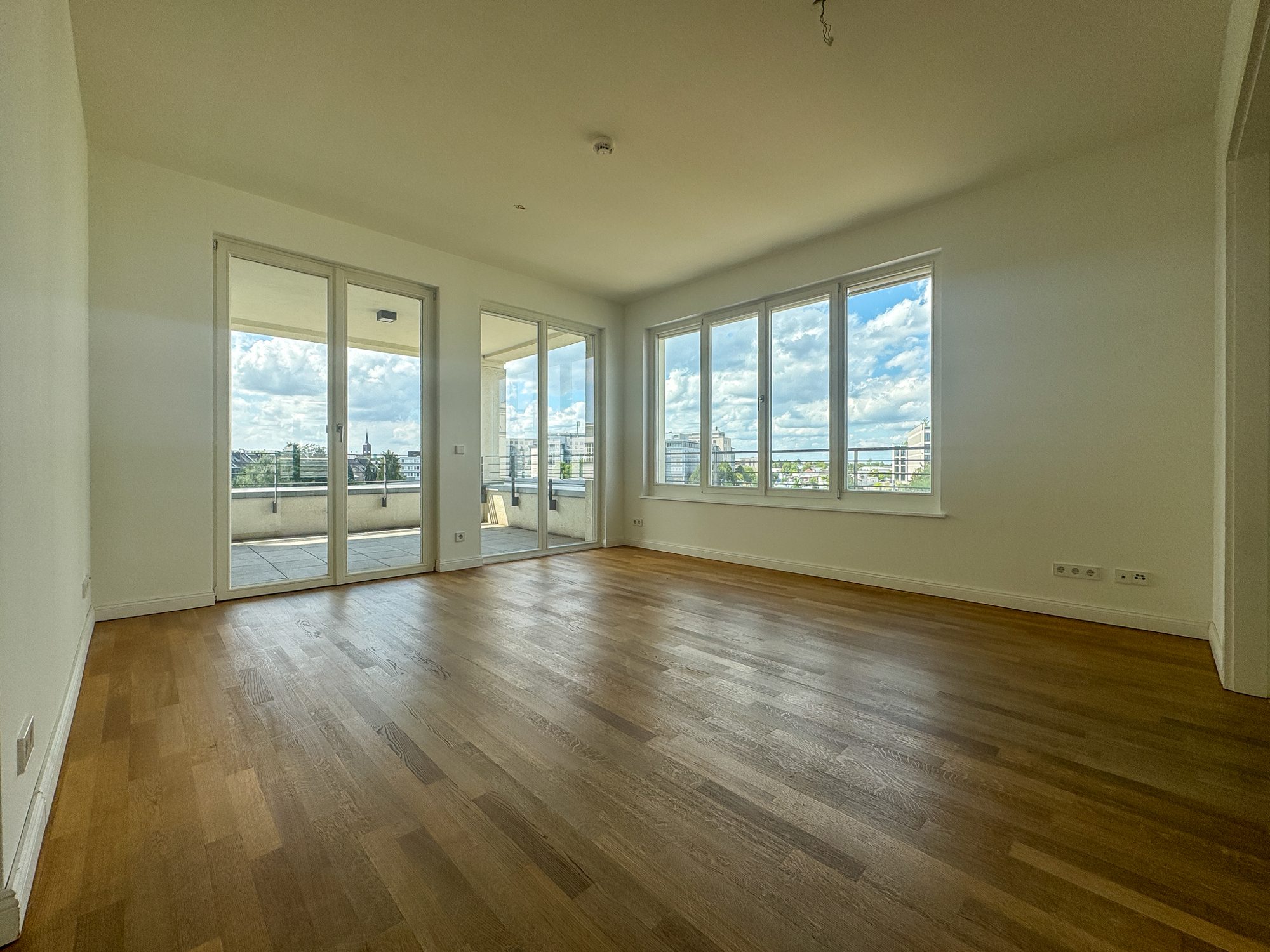 Immobilienangebot - Düsseldorf - Alle - Heinrich Heine Gärten: repräsentative 2 Zimmer-Wohnung