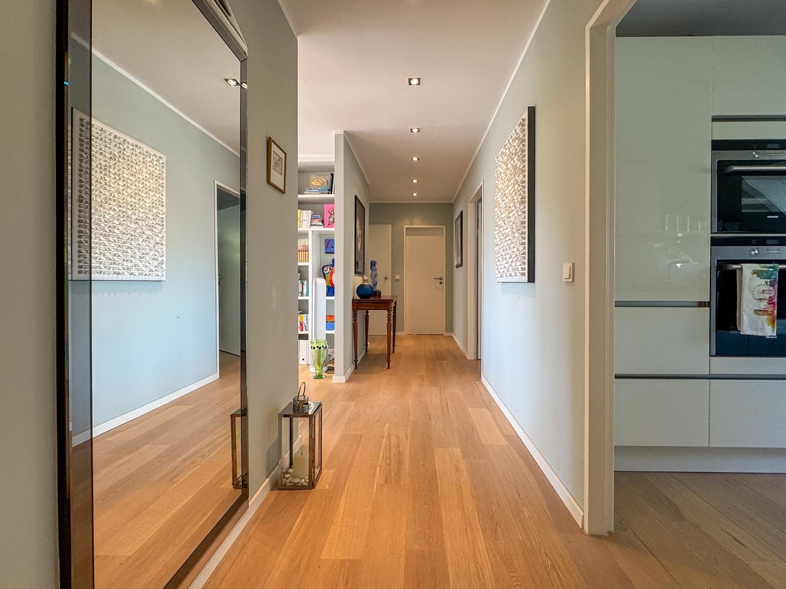 Immobilienangebot - Düsseldorf / Urdenbach - Alle - Urdenbach: Einziehen & Wohlfühlen: Hochwertige 3-Zimmer-Wohnung mit Balkon ins Grüne