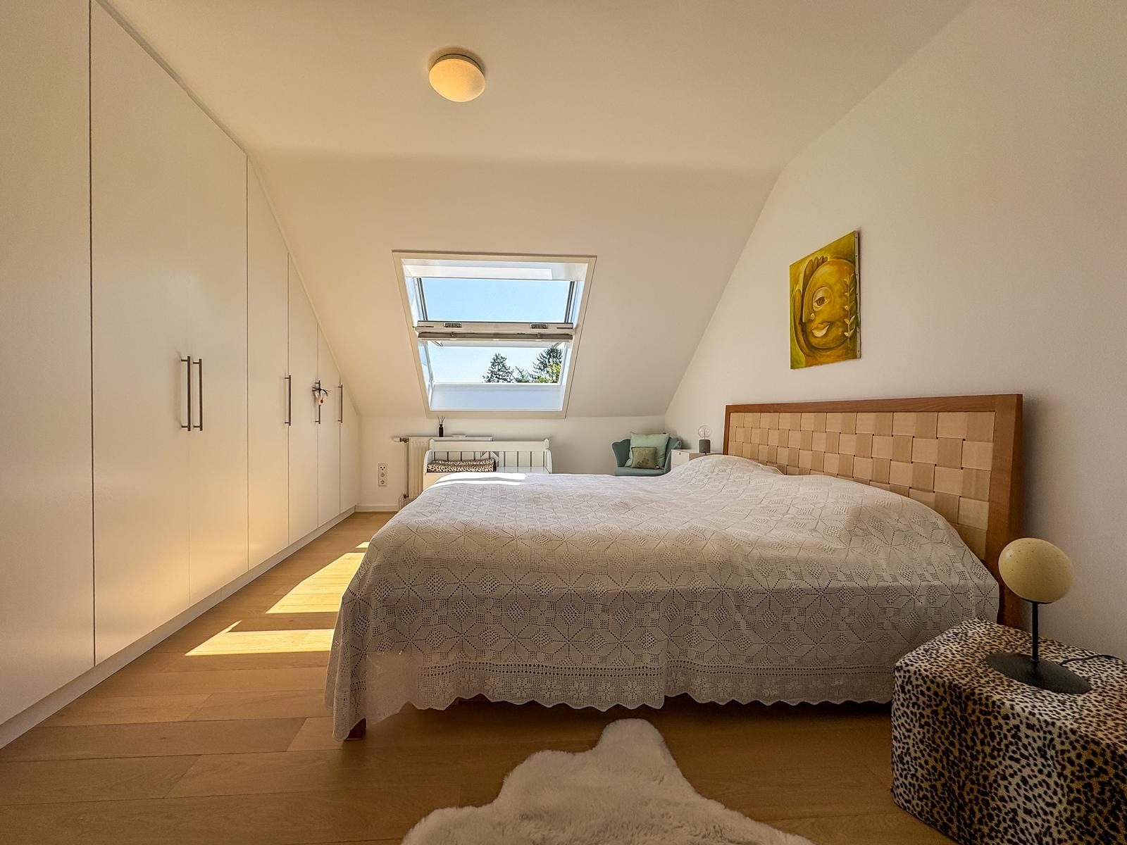 Immobilienangebot - Düsseldorf / Urdenbach - Alle - Urdenbach: Einziehen & Wohlfühlen: Hochwertige 3-Zimmer-Wohnung mit Balkon ins Grüne
