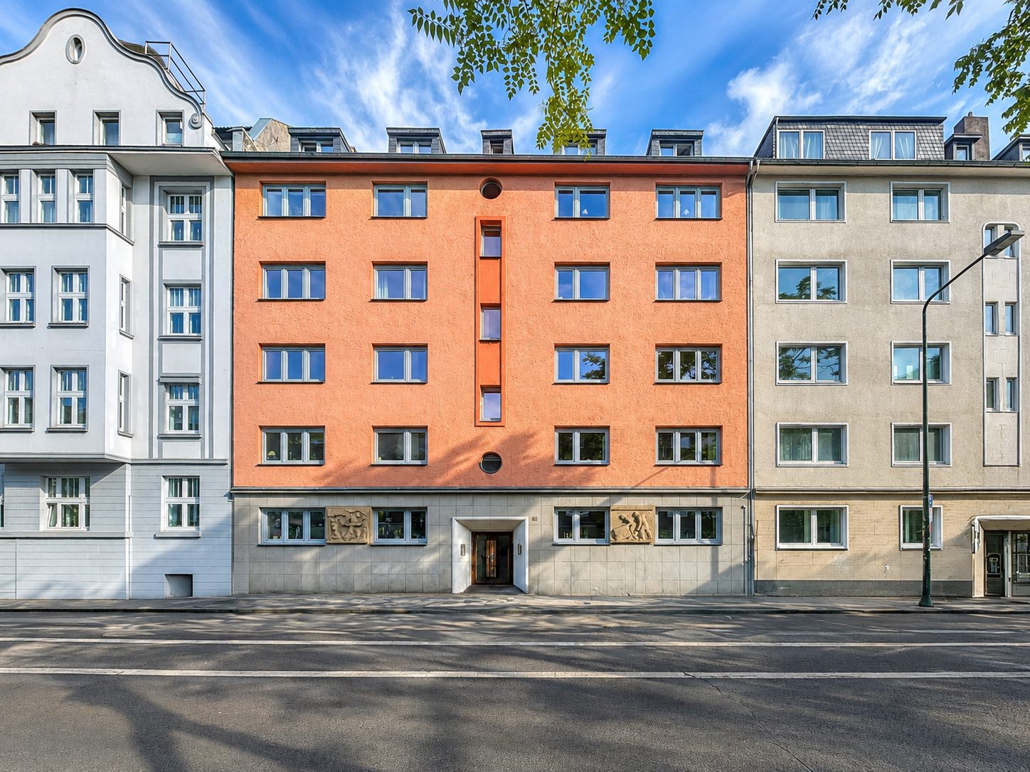 Immobilienangebot - Düsseldorf - Alle - Pempelfort: historisches Mehrfamilienhaus mit Garten in beliebter Lage