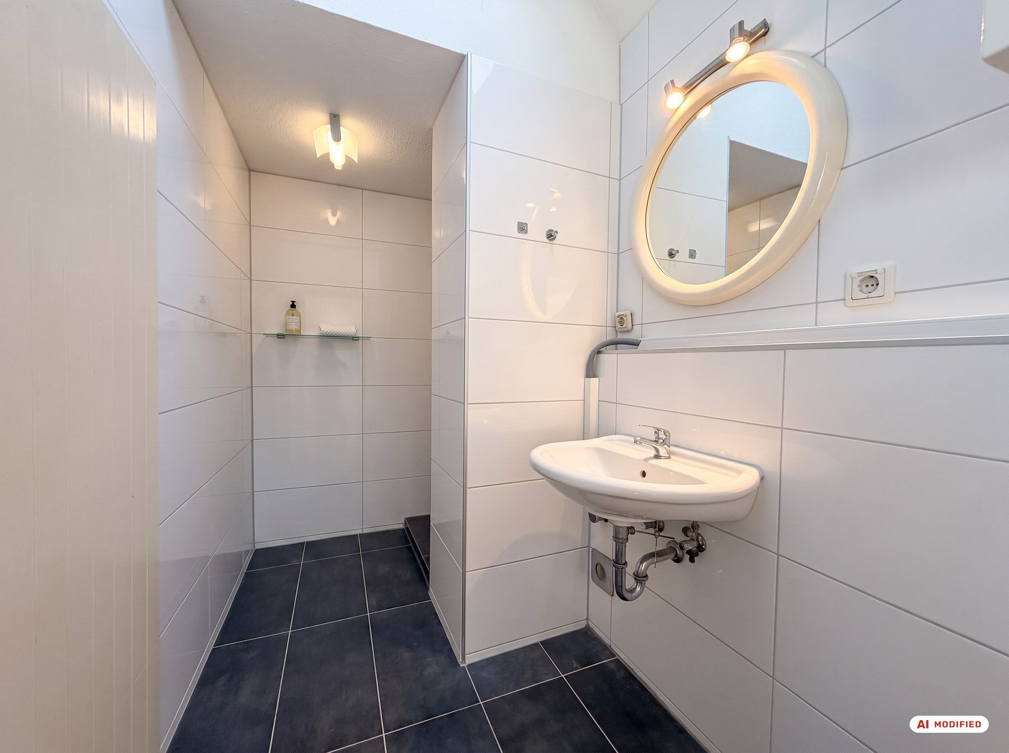 Immobilienangebot - Düsseldorf - Alle - Düsseldorf-Oberbilk: Charmante 2-Zimmer-Dachgeschosswohnung mit Galerieebene und Balkon!