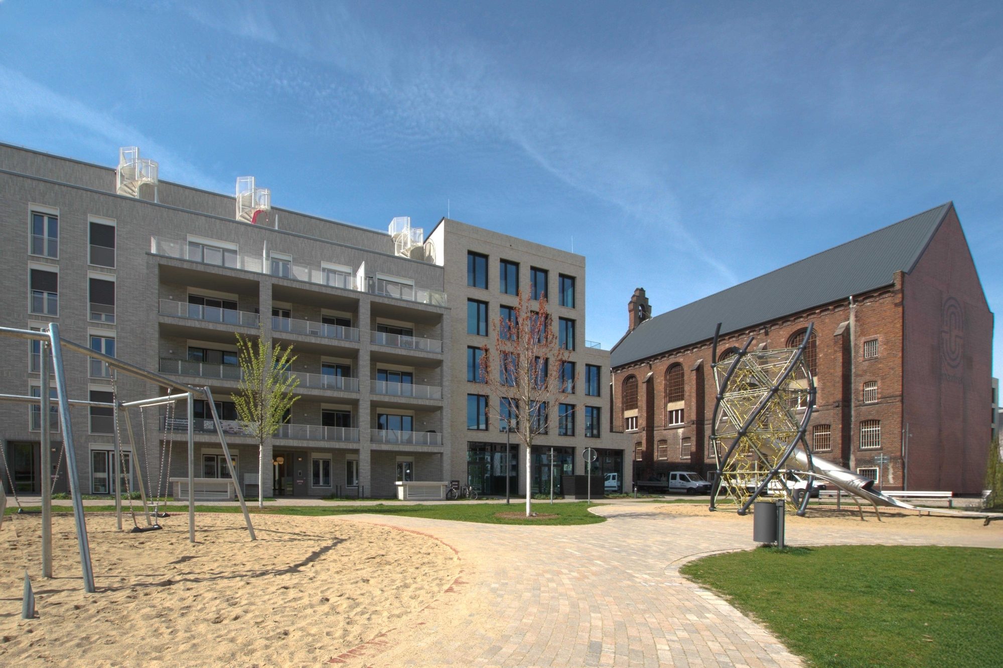 Immobilienangebot - Düsseldorf - Alle - Düsseldorf-Derendorf: Penthouse mit Einbauküche im Quartier maxfrei – Großzügig Wohnen mit Weitblick