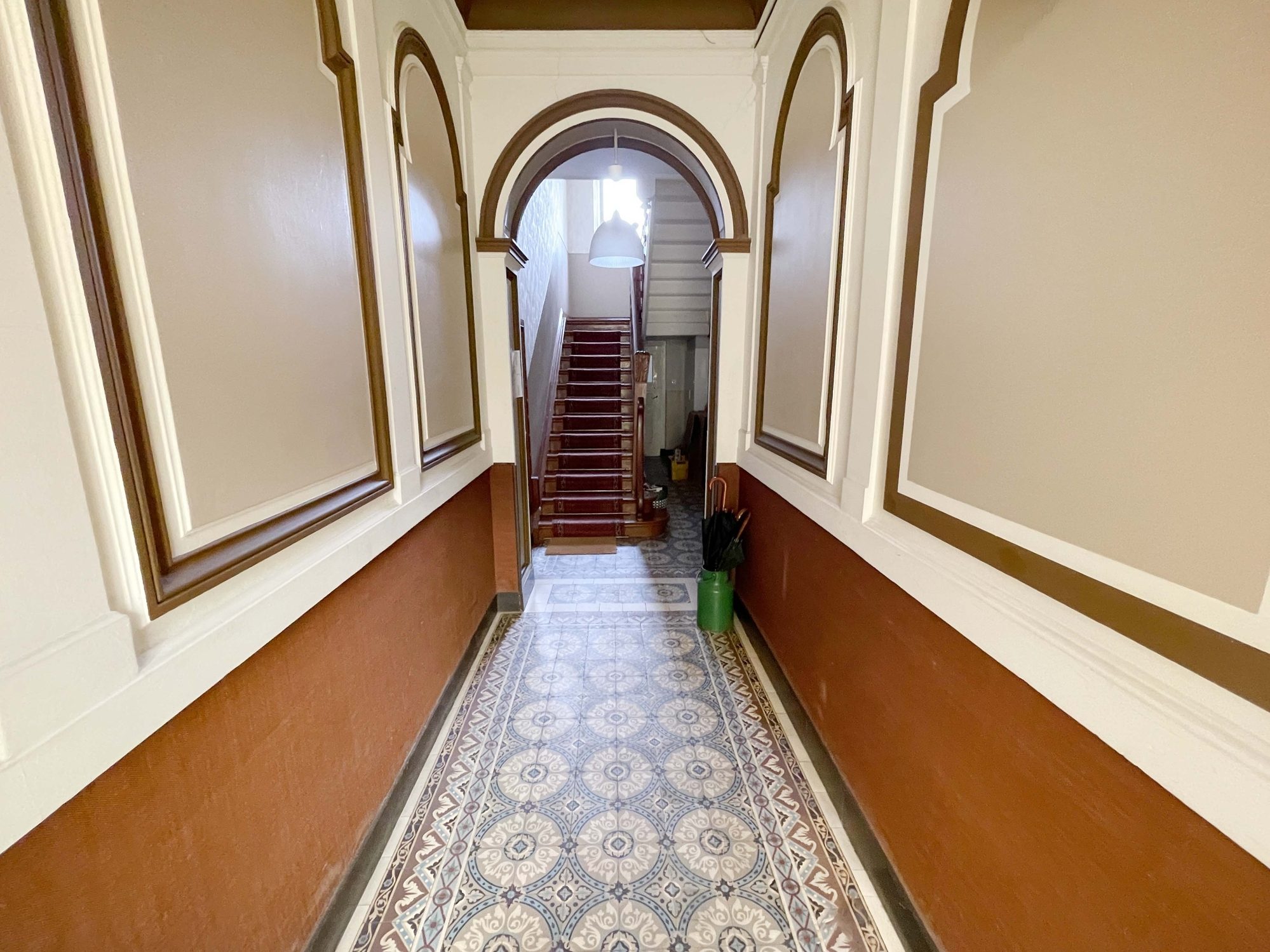 Immobilienangebot - Düsseldorf / Eller - Alle - Eller: Altbau mit Charme – Mehrfamilienhaus mit 3 Wohneinheiten und Entwicklungspotenzial!