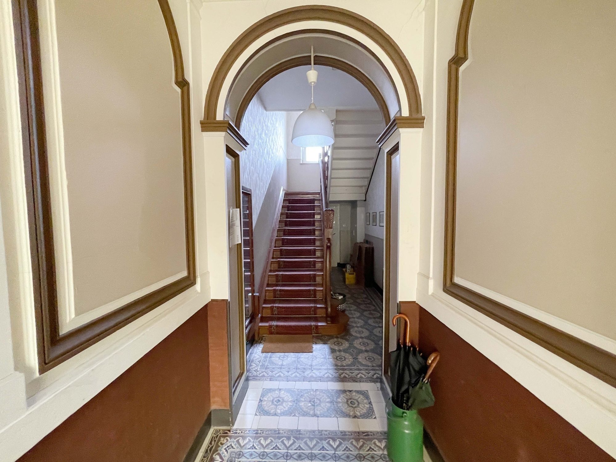 Immobilienangebot - Düsseldorf / Eller - Alle - Eller: Altbau mit Charme – Mehrfamilienhaus mit 3 Wohneinheiten und Entwicklungspotenzial!