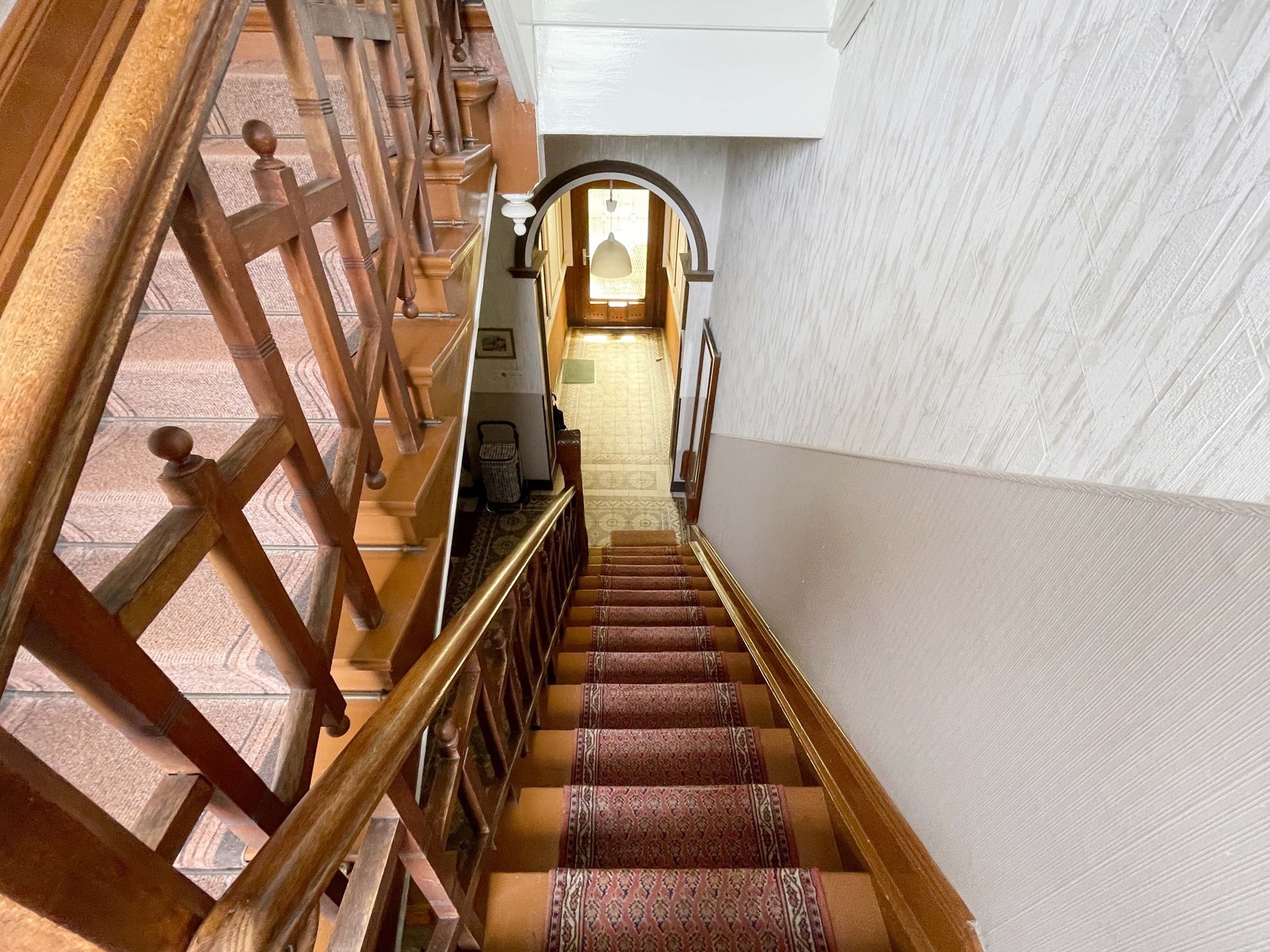 Immobilienangebot - Düsseldorf / Eller - Alle - Eller: Altbau mit Charme – Mehrfamilienhaus mit 3 Wohneinheiten und Entwicklungspotenzial!