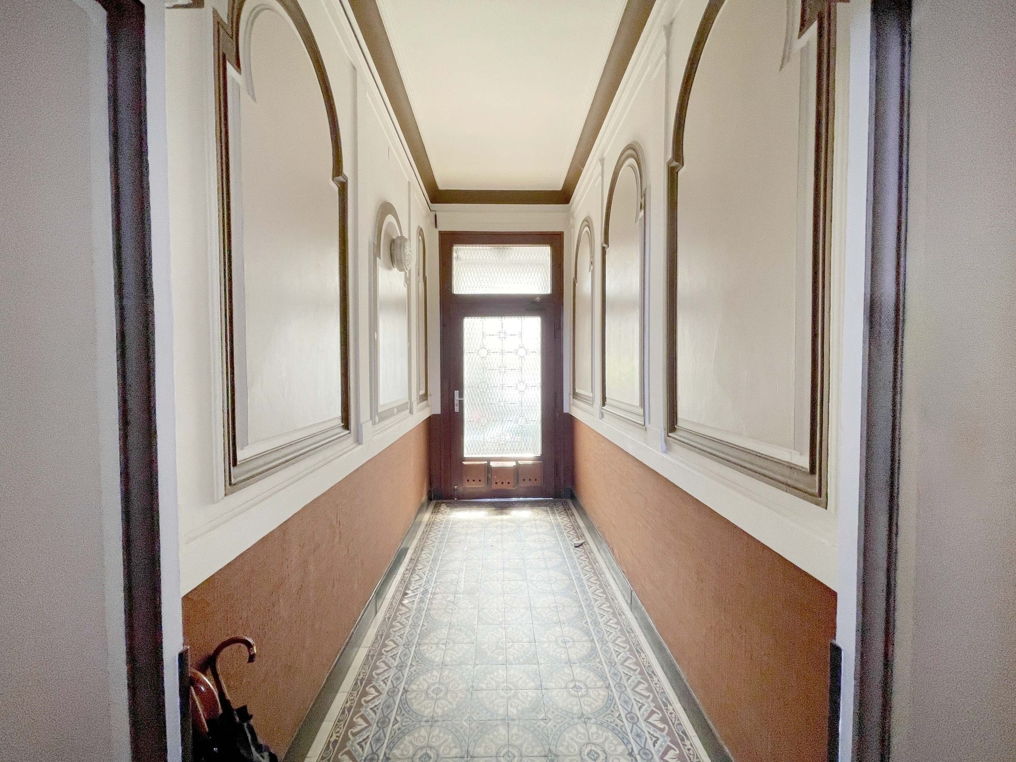 Immobilienangebot - Düsseldorf / Eller - Alle - Eller: Altbau mit Charme – Mehrfamilienhaus mit 3 Wohneinheiten und Entwicklungspotenzial!