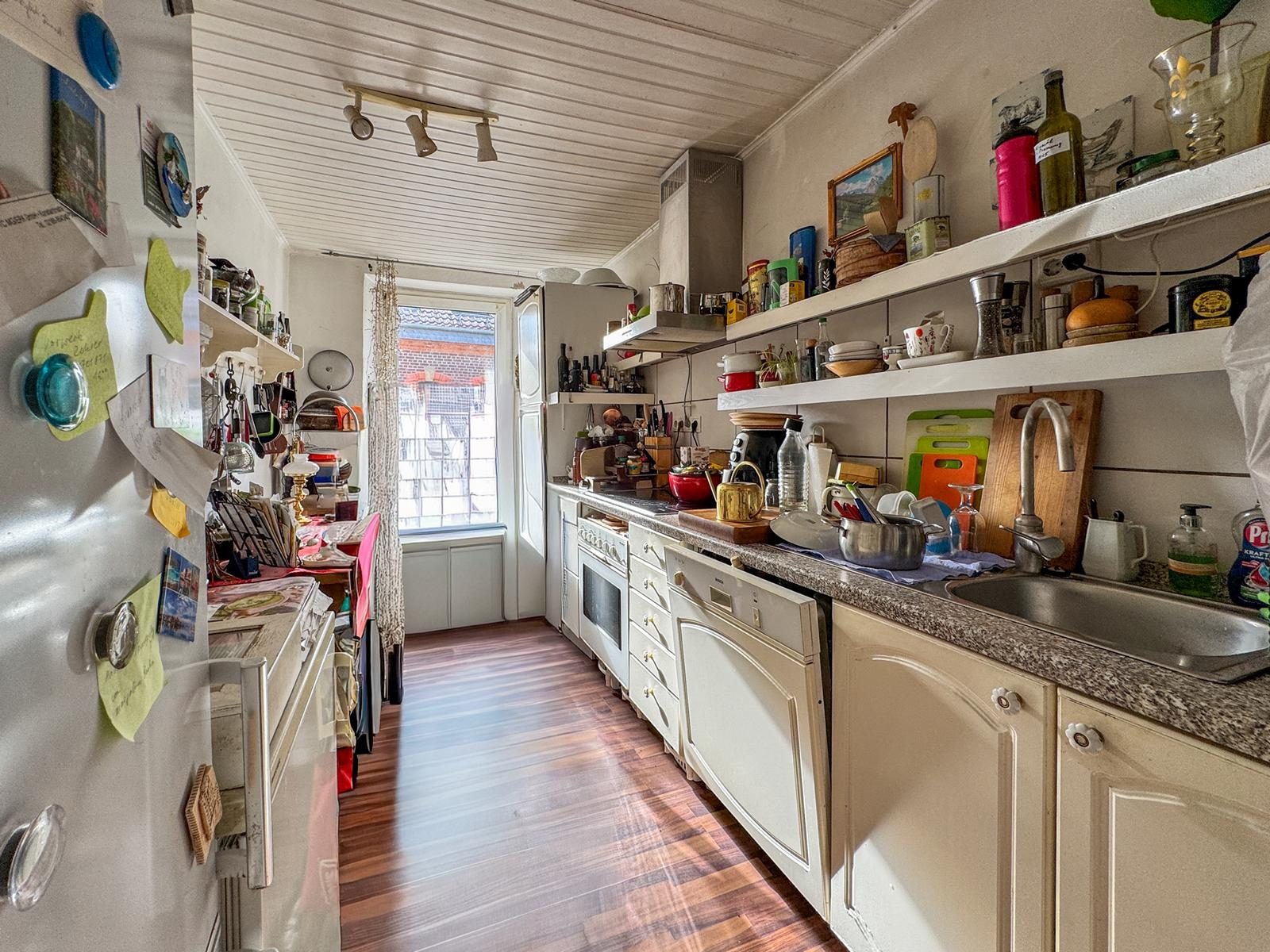 Immobilienangebot - Jüchen - Alle - Jüchen-Hochneukirch: Wohn- und Geschäftshaus mit Entwicklungspotenzial auf großzügigem Grundstück