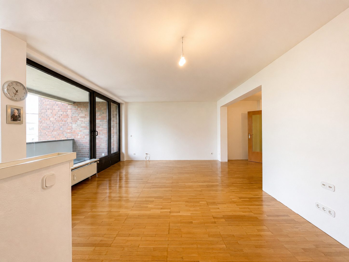Immobilienangebot - Düsseldorf - Alle - Düsseltal: Wohnen mit Weitblick – großzügige ETW mit Aufzug, zwei Balkonen und TG- Stellplatz