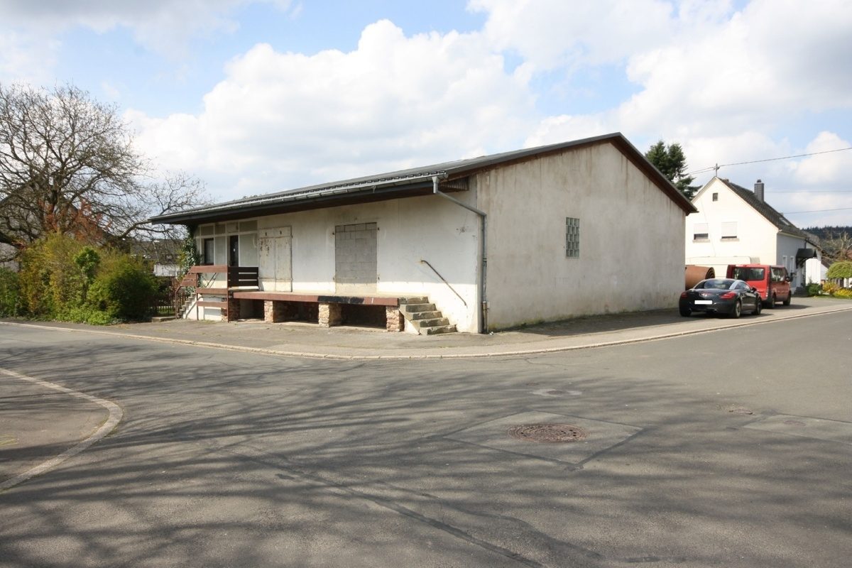 Volksbank Trier Eifel Immobilien GmbH - Immobilienangebot - Gusenburg - Alle - Ehemaliges Raiffeisenlager sucht neuen Eigentümer!