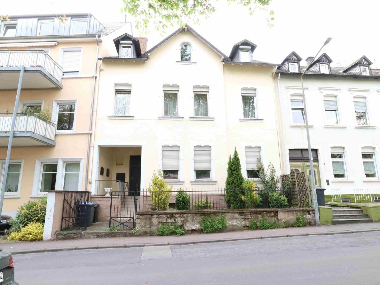 Volksbank Trier Eifel Immobilien GmbH - Immobilienangebot - Trier - Einfamilienhaus - Renovierungsbedürftiger Altbau in Bestlage von Trier-Ost gegen Gebot