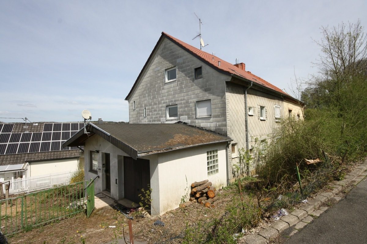 Volksbank Trier Eifel Immobilien GmbH - Immobilienangebot - Hermeskeil - Alle - Mehrfamilienhaus für den geschickten Handwerker