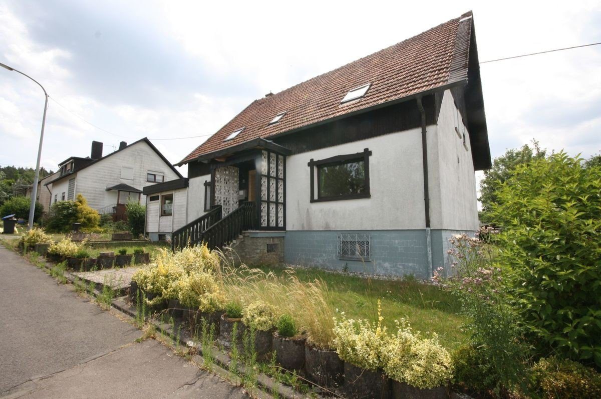 Volksbank Trier Eifel Immobilien GmbH - Immobilienangebot - Waldweiler - Alle - Großzügig wohnen am Fuße des Hochwaldes