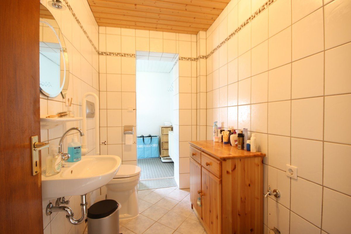 Volksbank Trier Eifel Immobilien GmbH - Immobilienangebot - Farschweiler - Alle - Wohnen inmitten von Farschweiler - Haus sucht junge Familie