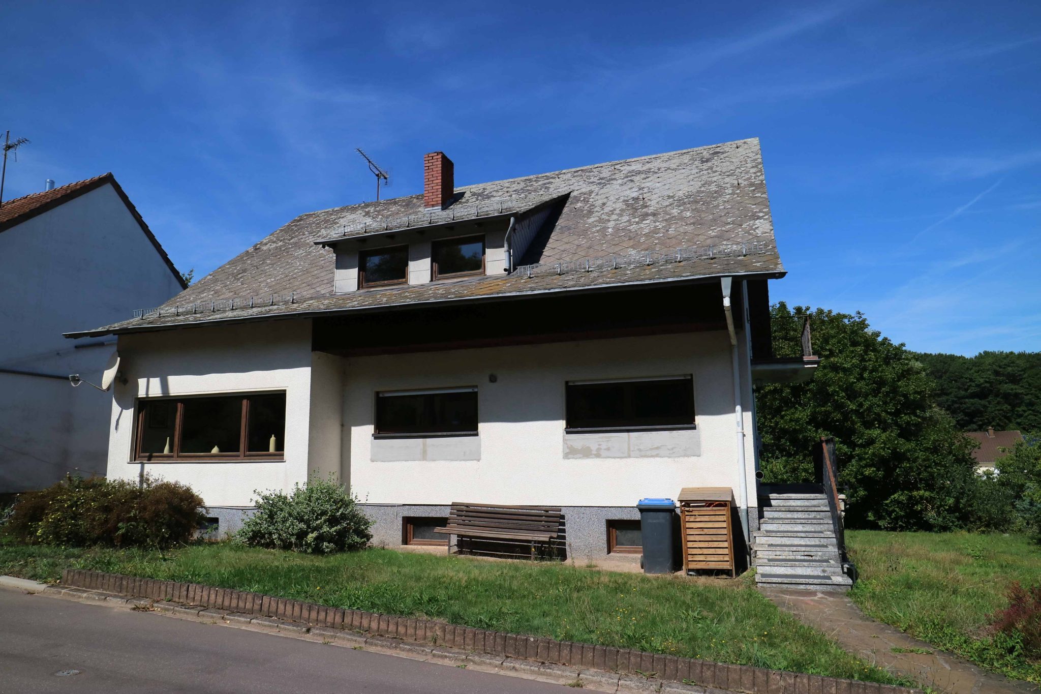 Volksbank Trier Eifel Immobilien GmbH - Immobilienangebot - Zerf - Zweifamilienhaus - Wohnglück im Grünen