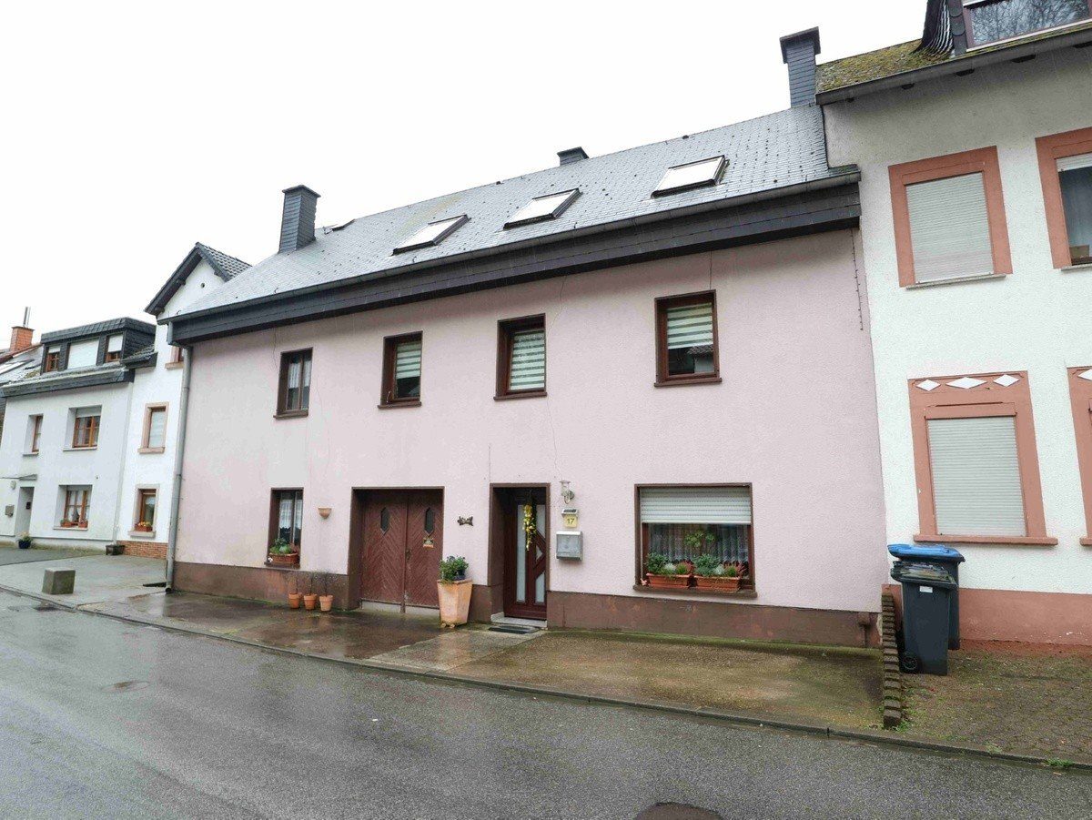 Volksbank Trier Eifel Immobilien GmbH - Immobilienangebot - Trier - Alle - Renovierungsbedürftiges Einfamilienhaus mit Scheune