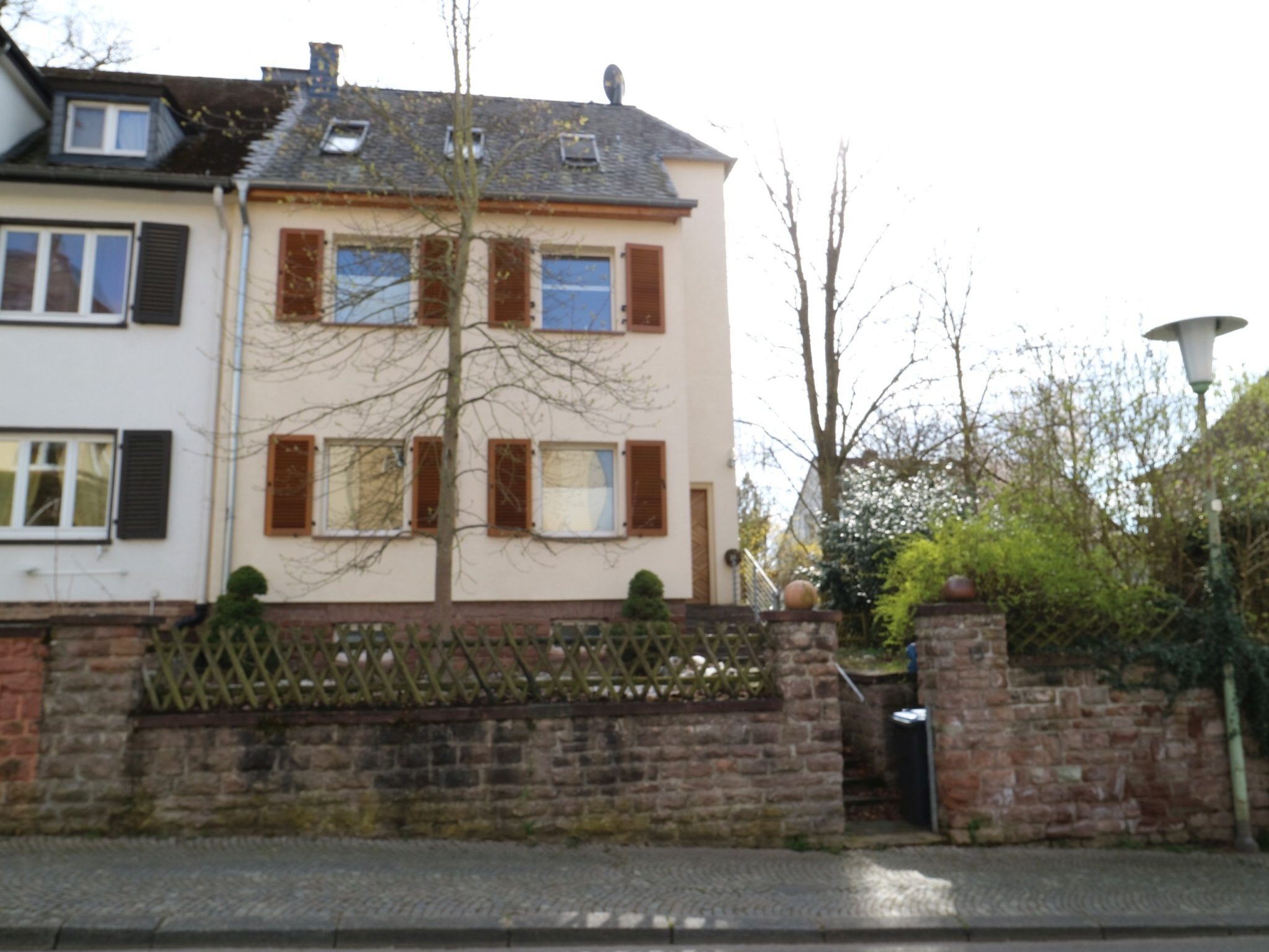 Volksbank Trier Eifel Immobilien GmbH - Immobilienangebot - 54295 Trier - Trier-Heiligkreuz - Einfamilienhaus - Wohnjuwel in begehrter Lage von Trier-Heiligkreuz