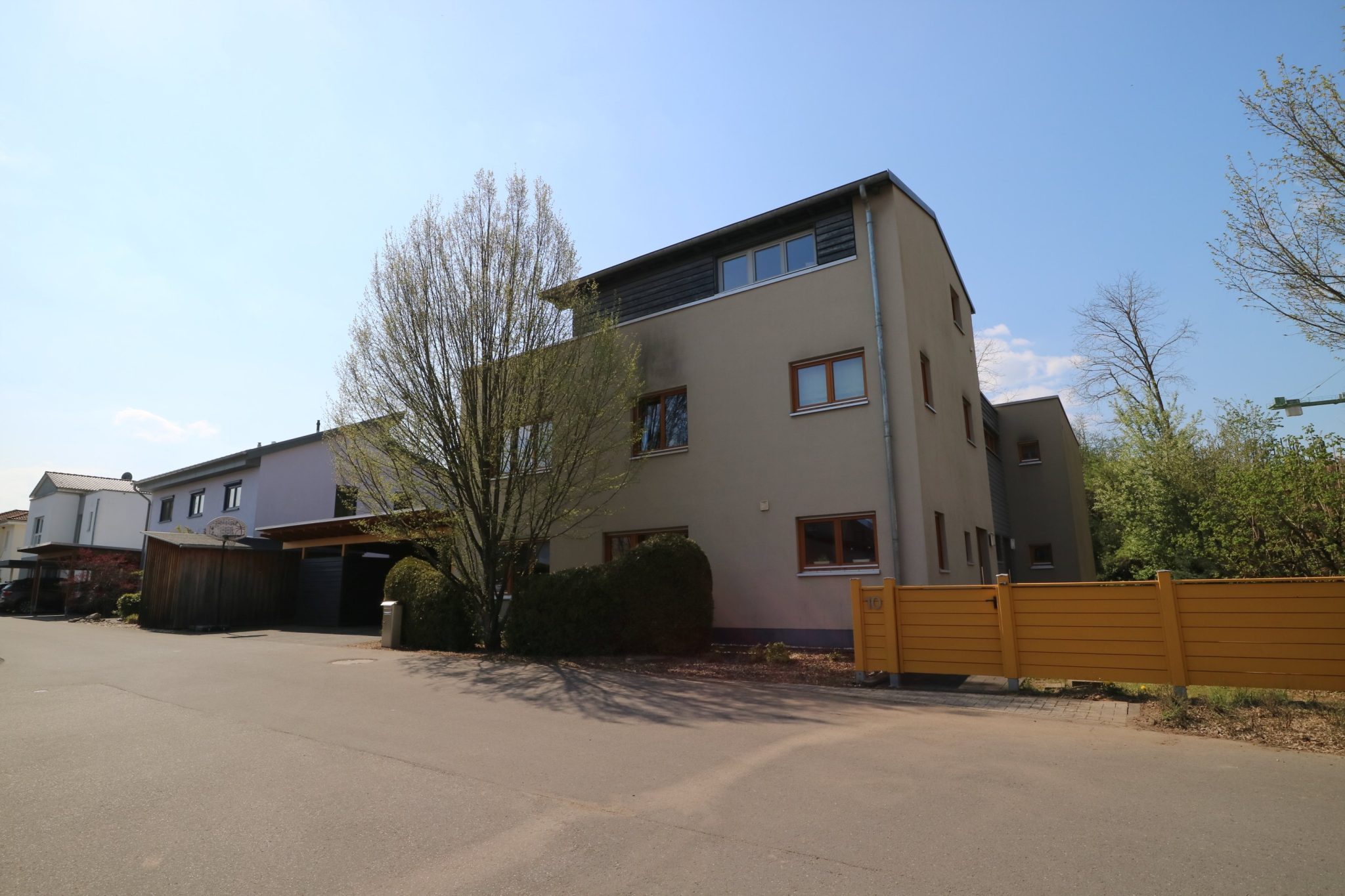 Volksbank Trier Eifel Immobilien GmbH - Immobilienangebot - Schweich - Einfamilienhaus - Zwei Häuser in einem - ein Traum für die große Familie