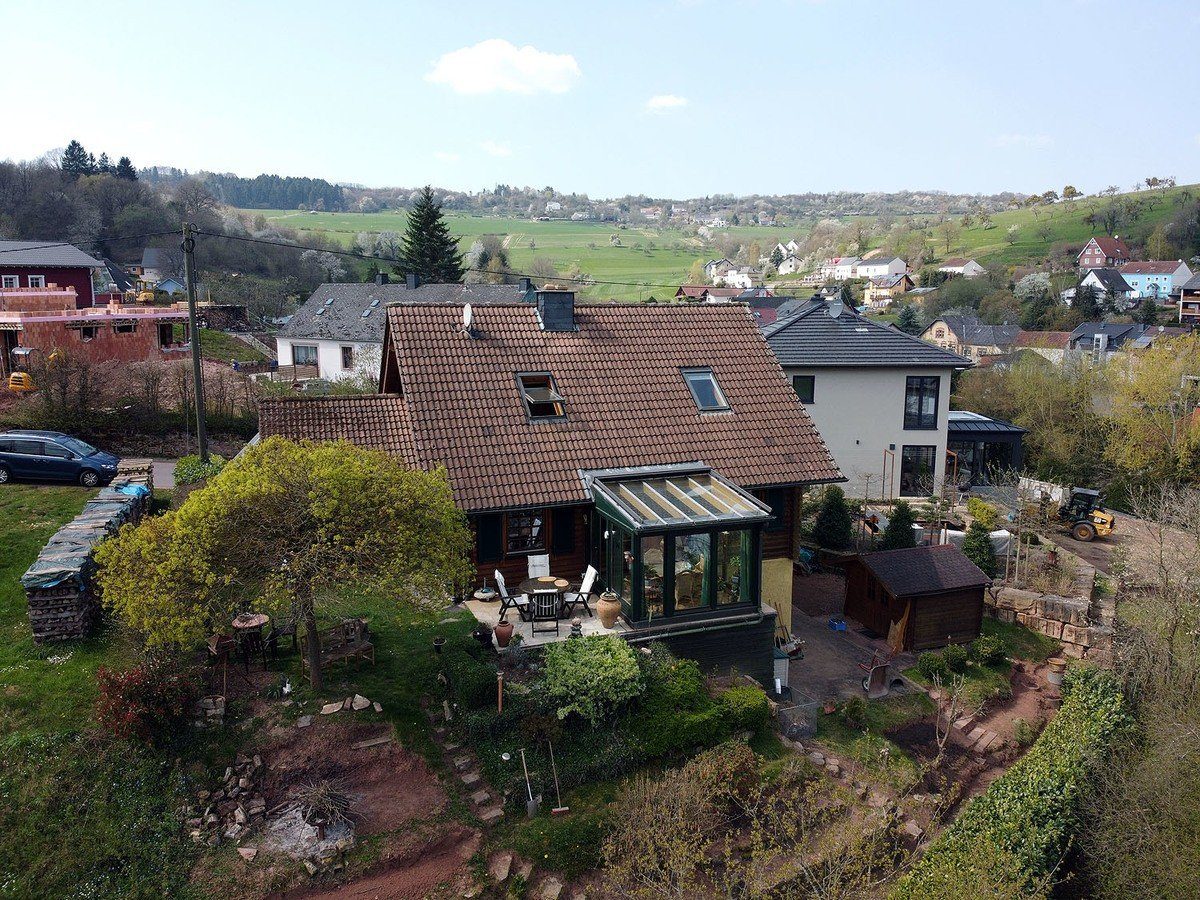 Volksbank Trier Eifel Immobilien GmbH - Immobilienangebot - Mannebach - Alle - Gesundes Wohngefühl - Holzblockhaus mit Ausblick