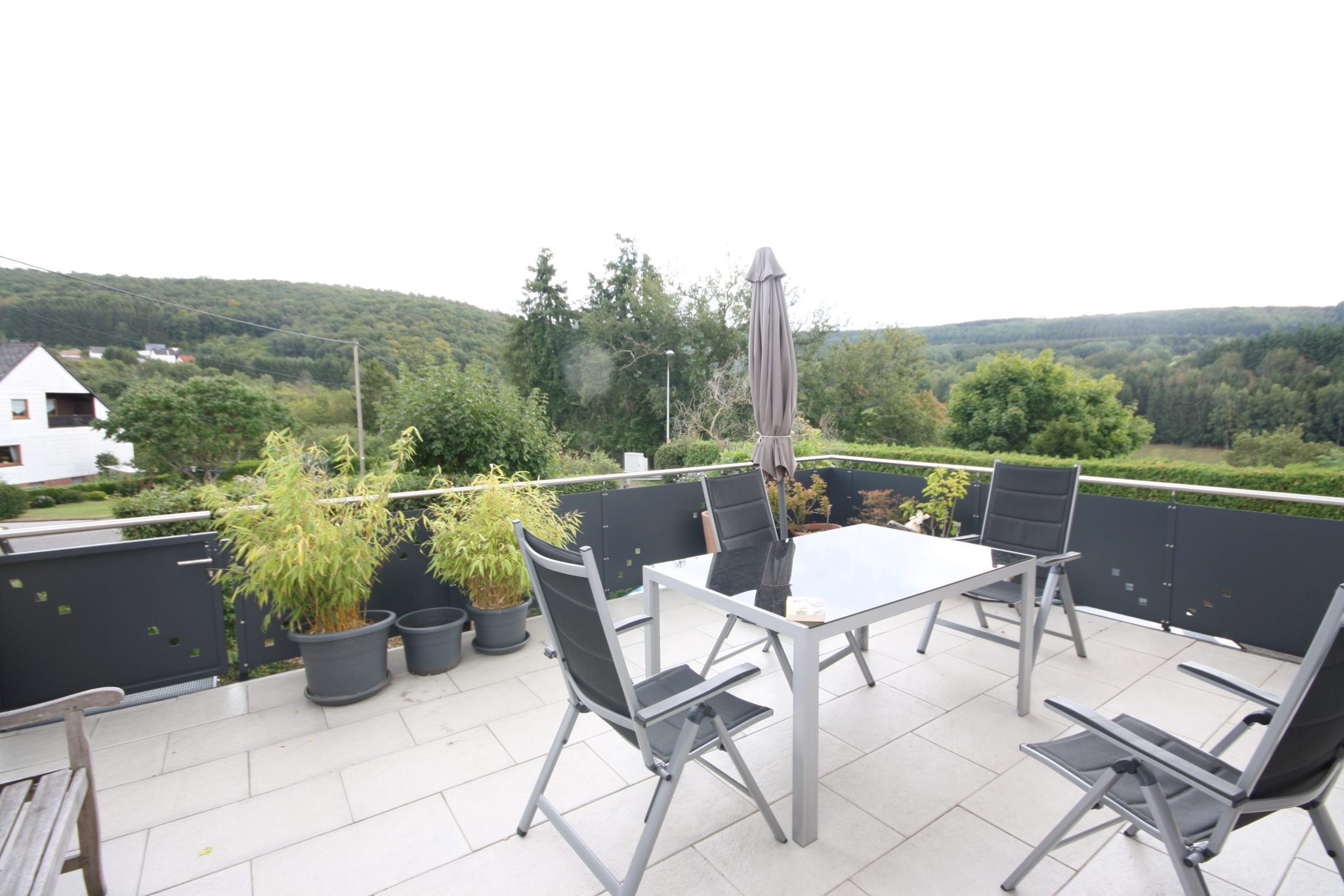 Volksbank Trier Eifel Immobilien GmbH - Immobilienangebot - 54316 Schöndorf - Schöndorf - Doppelhaushälfte - Attraktive Doppelhaushälfte im Grünen