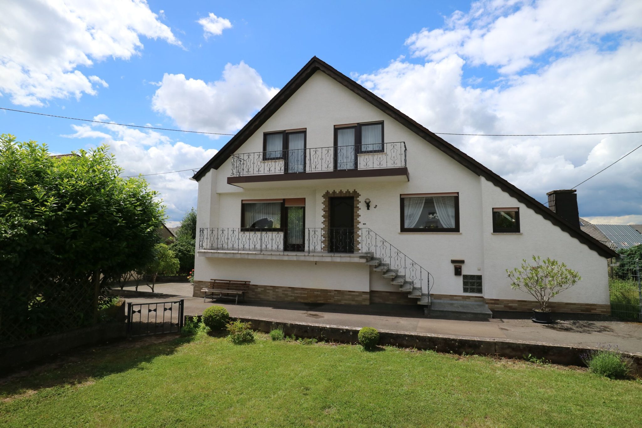 Volksbank Trier Eifel Immobilien GmbH - Immobilienangebot - 54426 Heidenburg - Heidenburg - Zweifamilienhaus - Leben auf dem Land mit zeitgemäßem Komfort