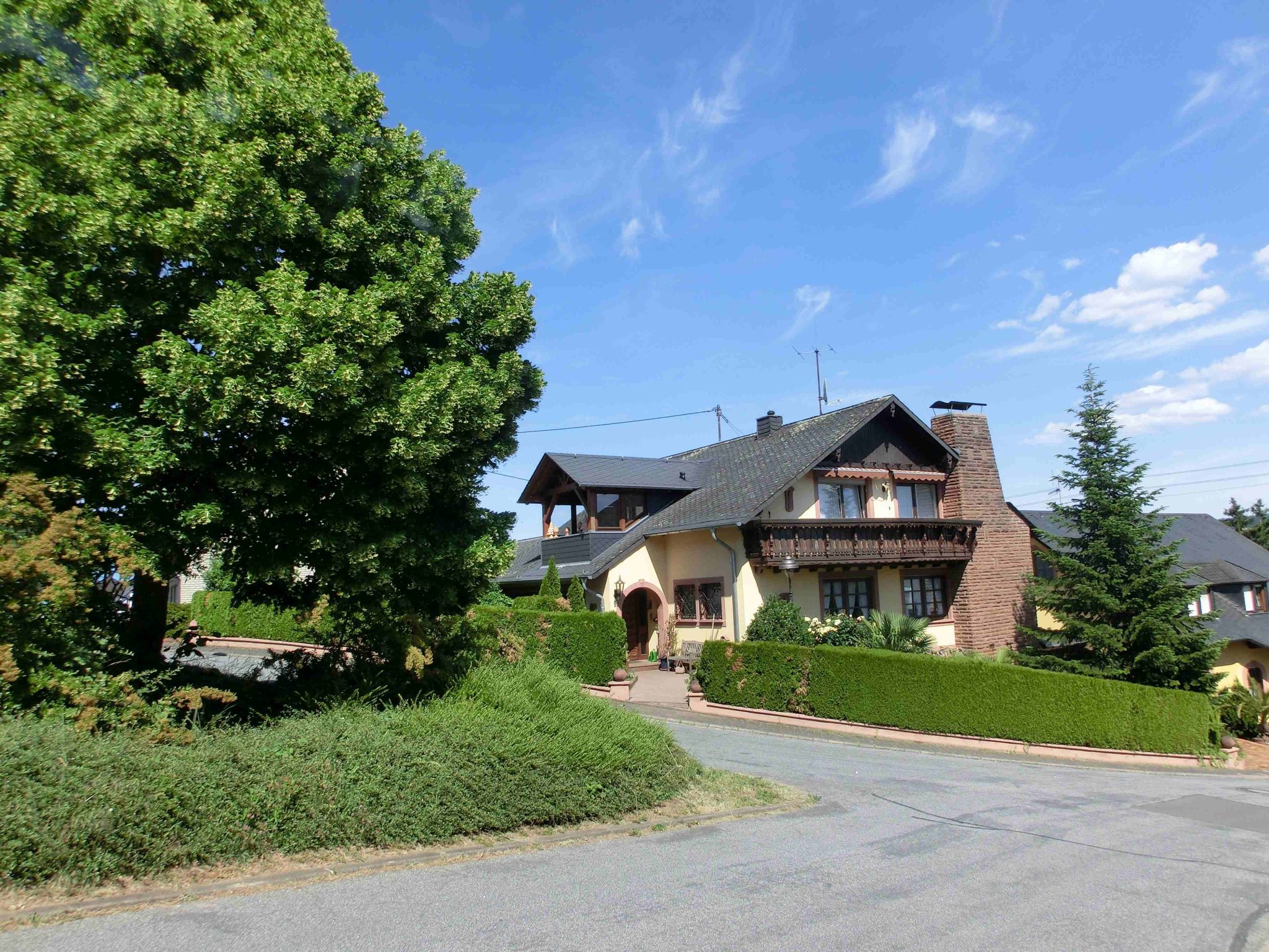 Volksbank Trier Eifel Immobilien GmbH - Immobilienangebot - 54294 Trier - Trier-Zewen - Einfamilienhaus - Charmantes Einfamilienhaus in Trier-Zewen