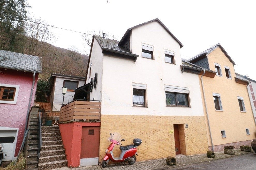 Volksbank Trier Eifel Immobilien GmbH - Immobilienangebot - Trier-Zewen - Alle - Renovierungsbedürftiges Einfamilienhaus wartet auf neue Ideen