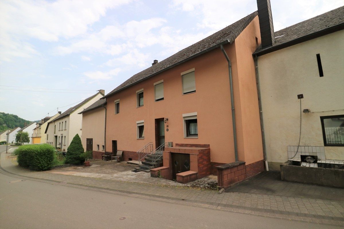 Volksbank Trier Eifel Immobilien GmbH - Immobilienangebot - Ensch - Alle - Ehemaliges Bauernhaus mit Potential