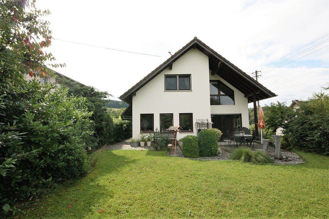 Volksbank Trier Eifel Immobilien GmbH - Immobilienangebot - Farschweiler - Alle - Exklusives Wohnen im Grünen