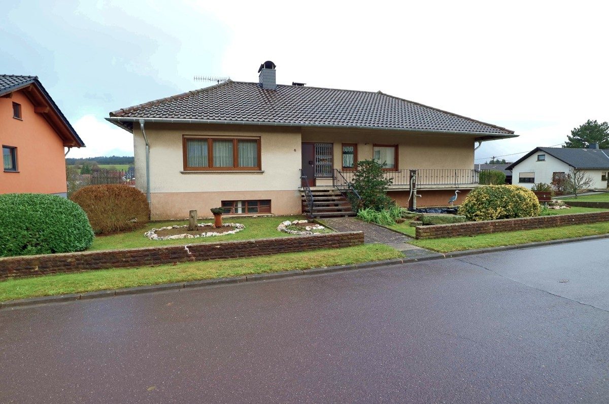 Volksbank Trier Eifel Immobilien GmbH - Immobilienangebot - Greimerath - Alle - Charmantes Einfamilienhaus in Greimerath: Viel Raum zum Entfalten!
