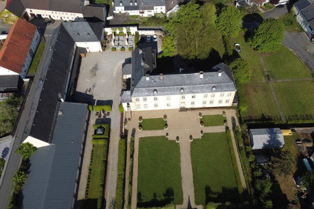 Volksbank Trier Eifel Immobilien GmbH - Immobilienangebot - Niederweis - Alle - Barockes Schlossanwesen in Niederweis 
- Historisch und repräsentativ