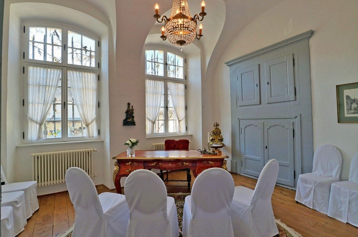Volksbank Trier Eifel Immobilien GmbH - Immobilienangebot - Niederweis - Alle - Barockes Schlossanwesen in Niederweis 
- Historisch und repräsentativ