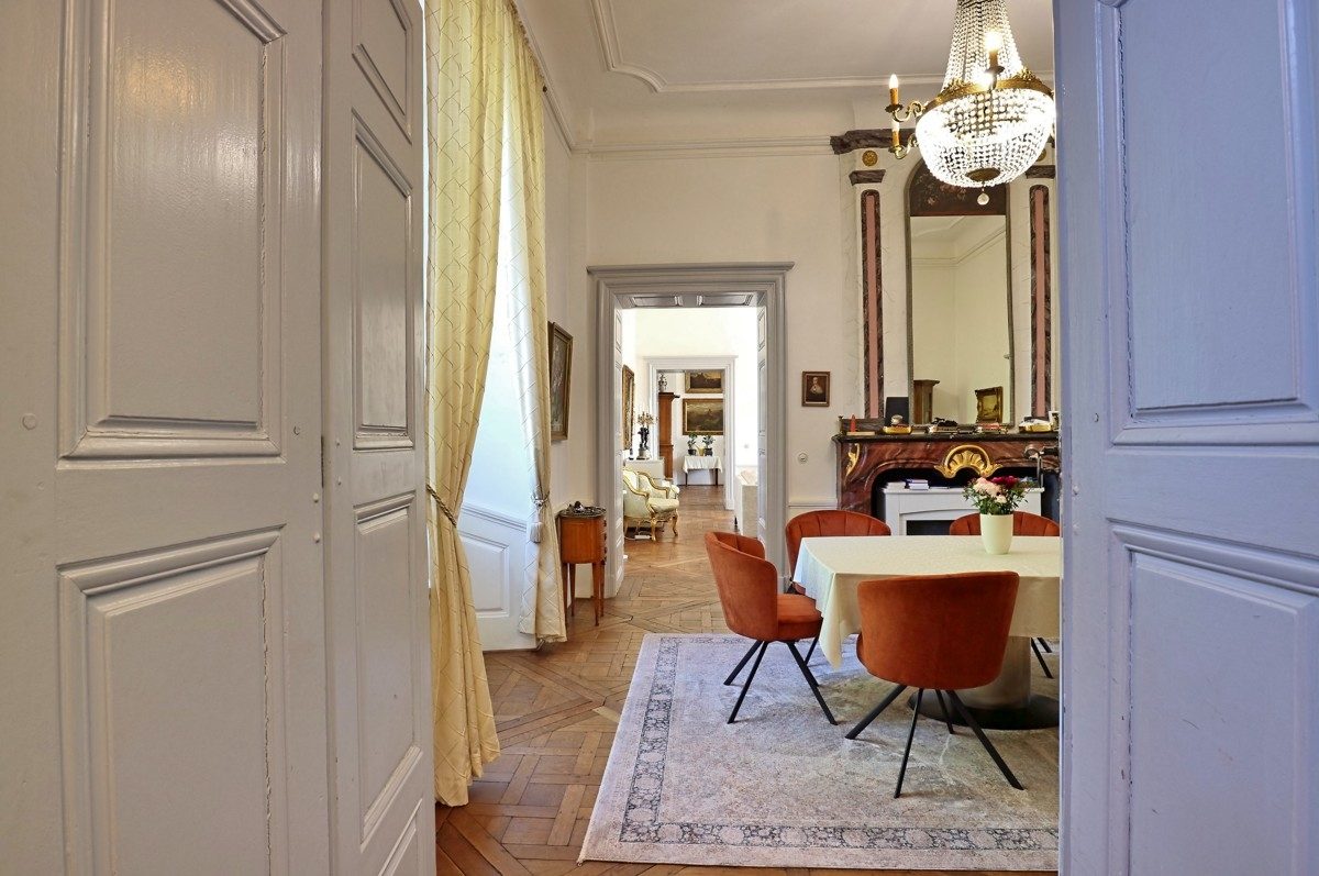 Volksbank Trier Eifel Immobilien GmbH - Immobilienangebot - Niederweis - Alle - Barockes Schlossanwesen in Niederweis 
- Historisch und repräsentativ