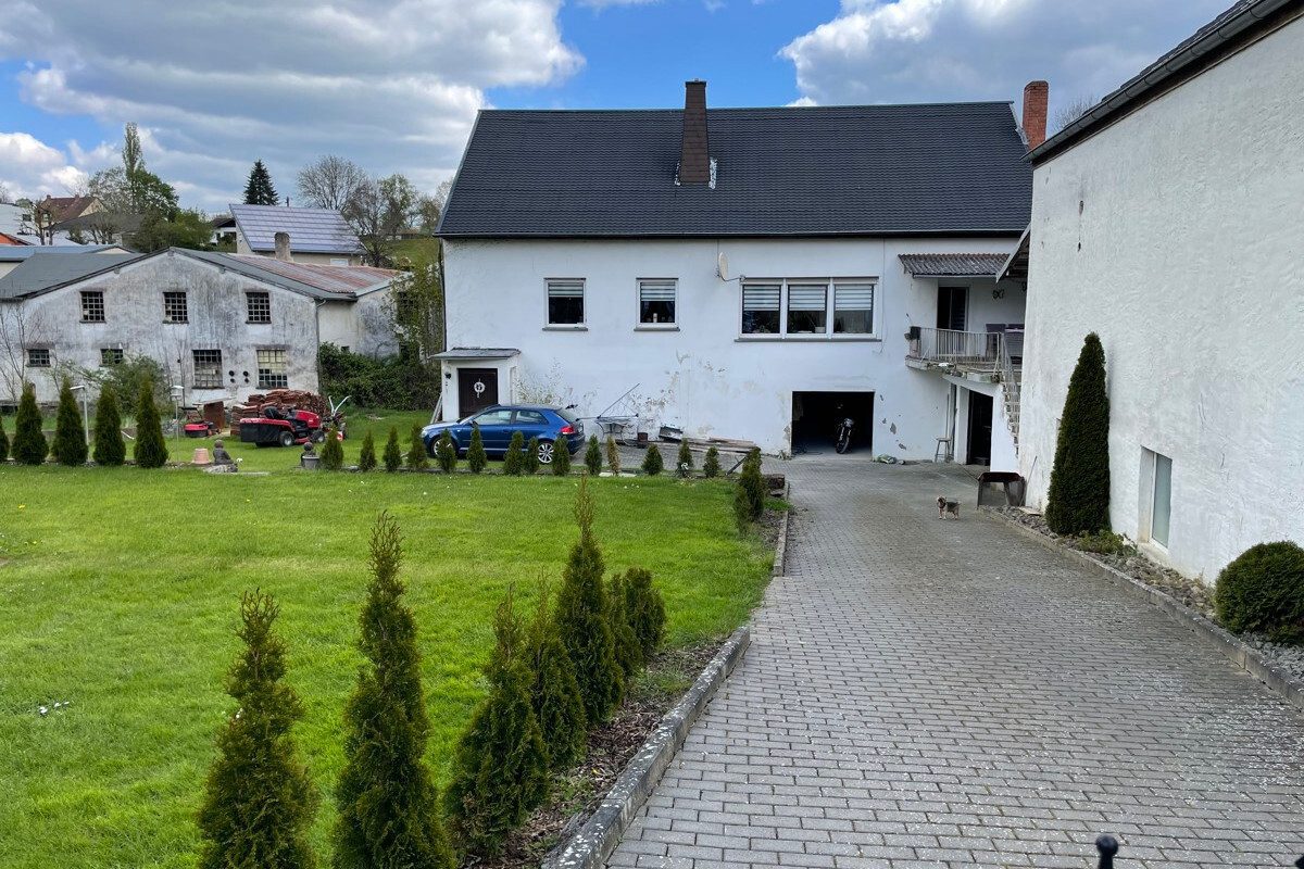Volksbank Trier Eifel Immobilien GmbH - Immobilienangebot - Dudeldorf - Alle - Einfamilienhaus mit großem Garten und Garage zentral in Dudeldorf