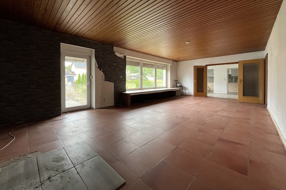 Volksbank Trier Eifel Immobilien GmbH - Immobilienangebot - Dudeldorf - Alle - Wohnen und investieren im Grünen - Einfamilienhaus in zentraler Lage von Dudeldorf