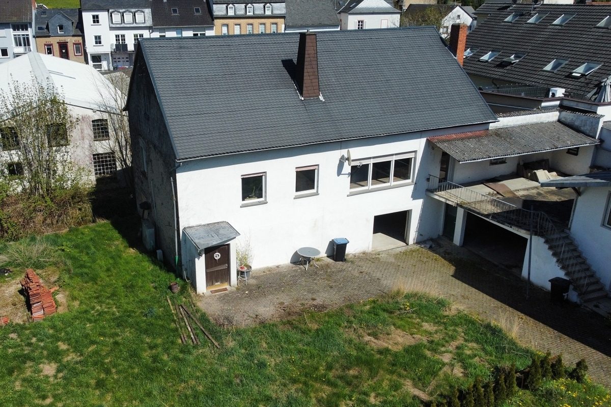 Volksbank Trier Eifel Immobilien GmbH - Immobilienangebot - Dudeldorf - Alle - Wohnen und investieren im Grünen - Einfamilienhaus in zentraler Lage von Dudeldorf