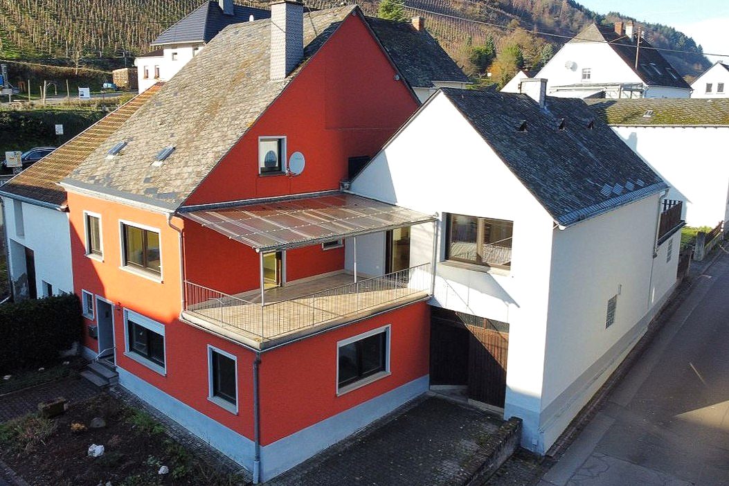 Volksbank Trier Eifel Immobilien GmbH - Immobilienangebot - Schleich - Alle - Einfamilienhaus mit Entwicklungspotenzial in Schleich