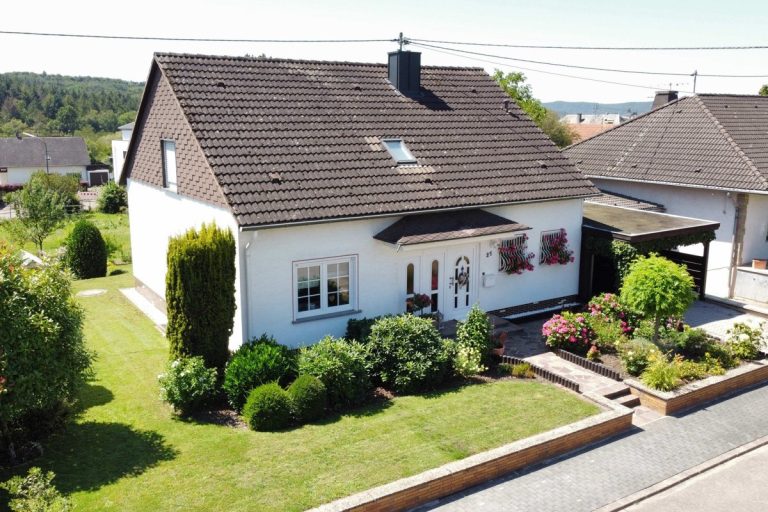Volksbank Trier Eifel Immobilien GmbH - Immobilienangebot - Konz-Niedermennig - Alle - Wohnen in Konz-Niedermennig - Komfort und ländliche Idylle vereint