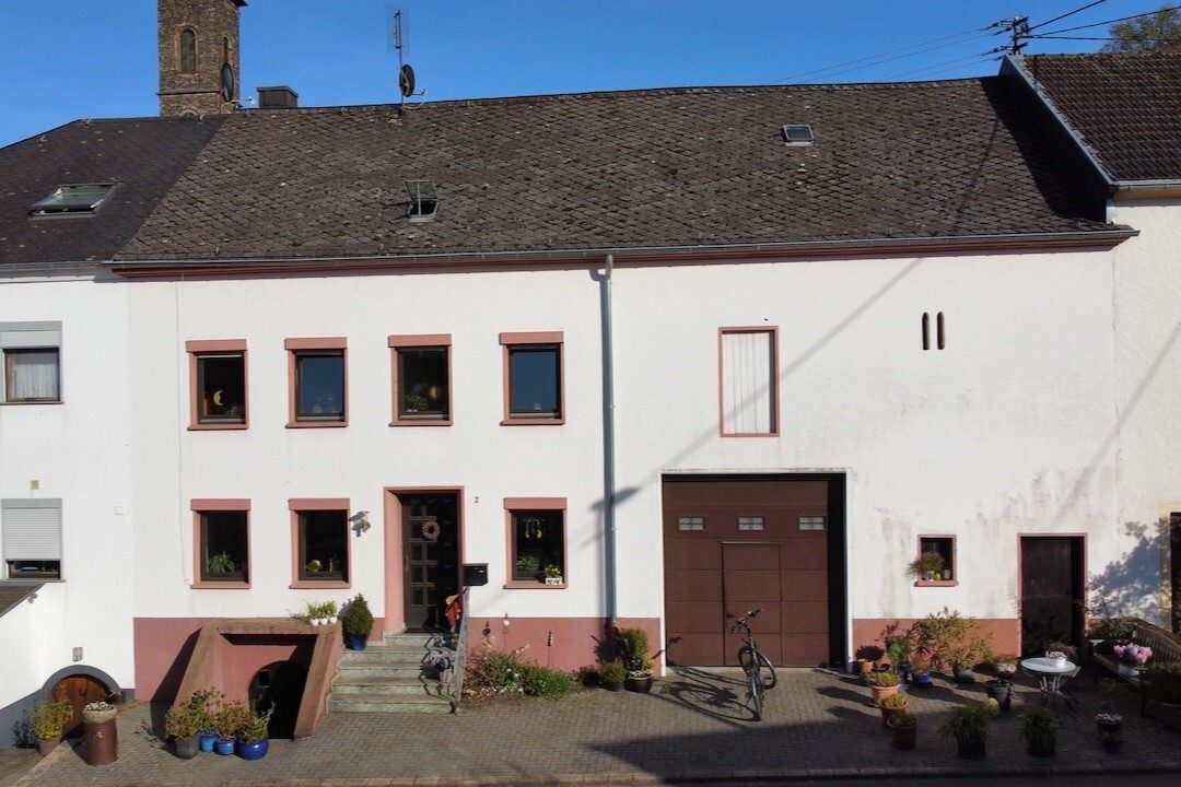 Volksbank Trier Eifel Immobilien GmbH - Immobilienangebot - Ayl - Alle - Ayl erwartet Sie – mit Haus, Garten & Geschichte