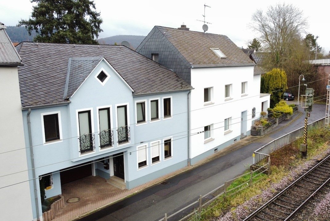 Volksbank Trier Eifel Immobilien GmbH - Immobilienangebot - Konz - Alle - Zwei Häuser ein Preis - Verwirklichen Sie Ihre Wohnträume in Konz