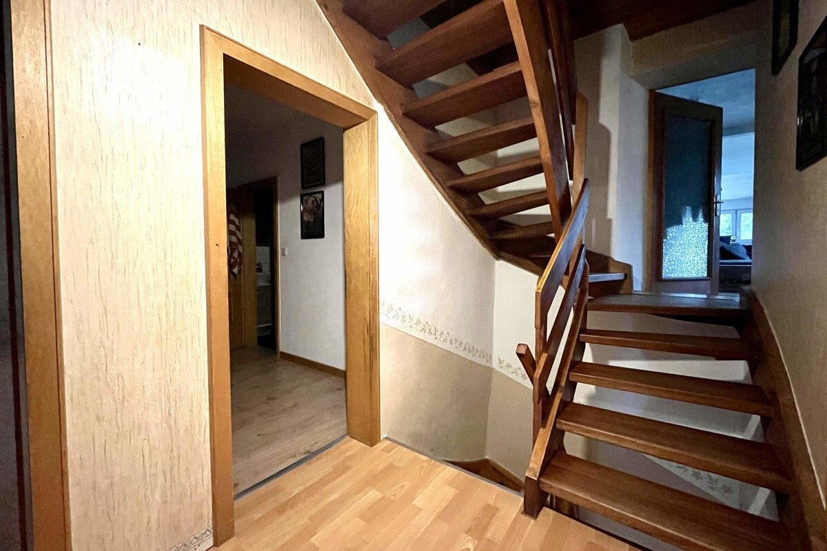Volksbank Trier Eifel Immobilien GmbH - Immobilienangebot - Sefferweich - Alle - Einfamilienhaus mit großzügigem Platzangebot in Sefferweich