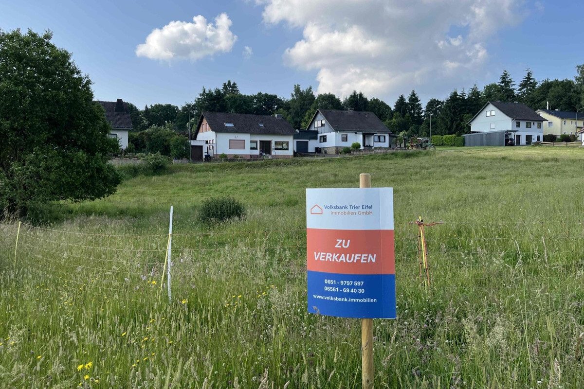 Volksbank Trier Eifel Immobilien GmbH - Immobilienangebot - Stadtkyll-Schönfeld - Grundstücke - Stadtkyll-Schönfeld: Naturnahes Grundstück mit guter Verkehrsanbindung