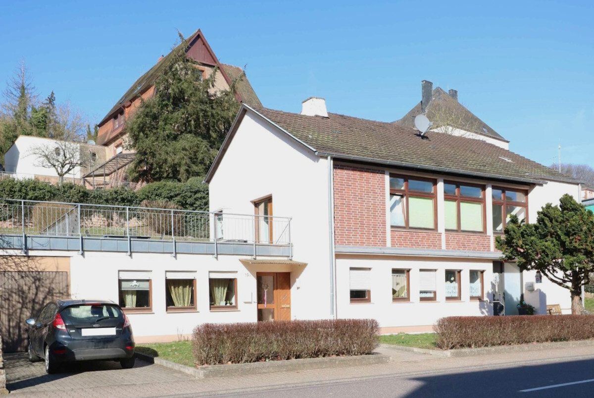 Volksbank Trier Eifel Immobilien GmbH - Immobilienangebot - Saarburg - Alle - Familien aufgepasst! Gepflegtes Zweifamilienhaus in bester Lage von Saarburg