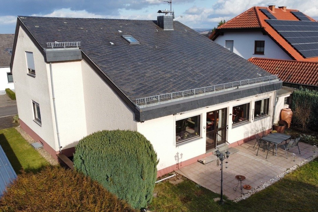 Volksbank Trier Eifel Immobilien GmbH - Immobilienangebot - Pellingen - Alle - Großzügiges Einfamilienhaus mit Einliegerwohnung in Pellingen