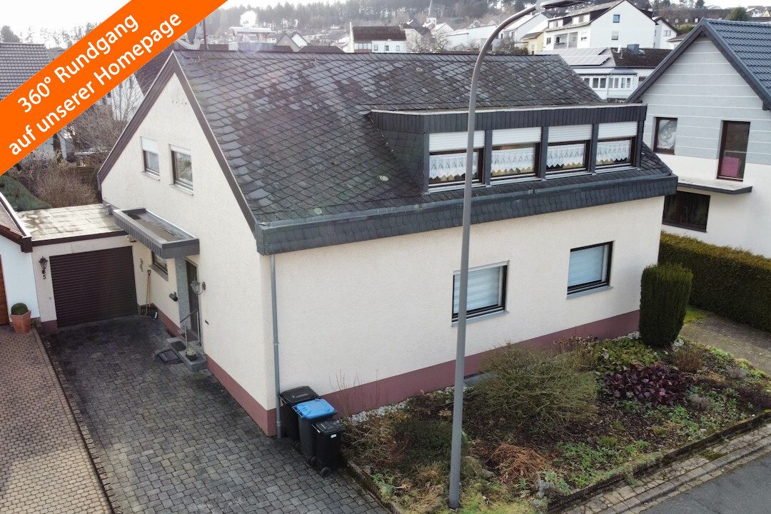 Volksbank Trier Eifel Immobilien GmbH - Immobilienangebot - Pellingen - Alle - Großzügiges Einfamilienhaus mit Einliegerwohnung in Pellingen