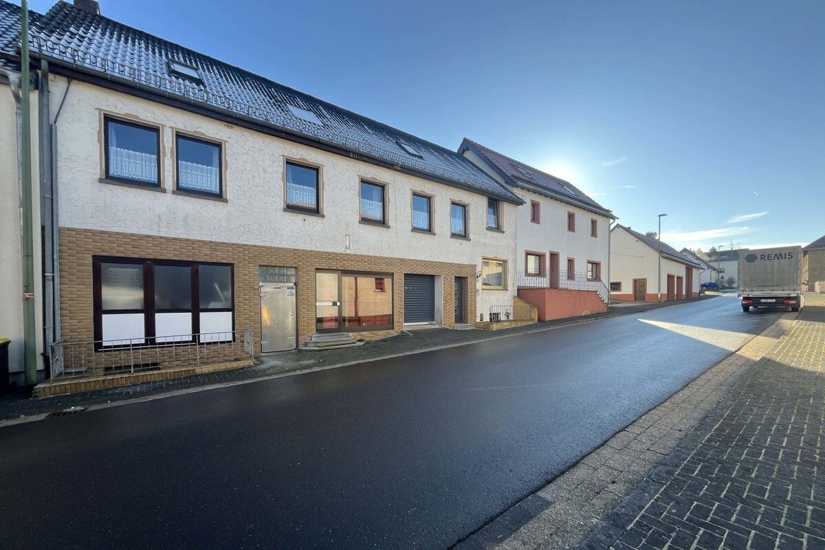 Volksbank Trier Eifel Immobilien GmbH - Immobilienangebot - Dollendorf - Alle - Wohn- und Geschäftshaus in Blankenheim mit vielseitigen Nutzungsmöglichkeiten