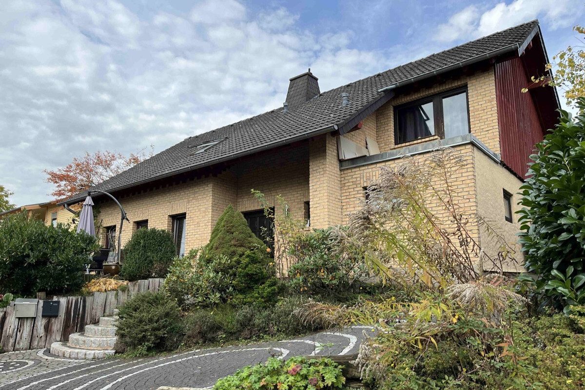 Volksbank Trier Eifel Immobilien GmbH - Immobilienangebot - Oberbettingen - Alle - Oberbettingen: Einfamilienhaus in ruhiger Lage