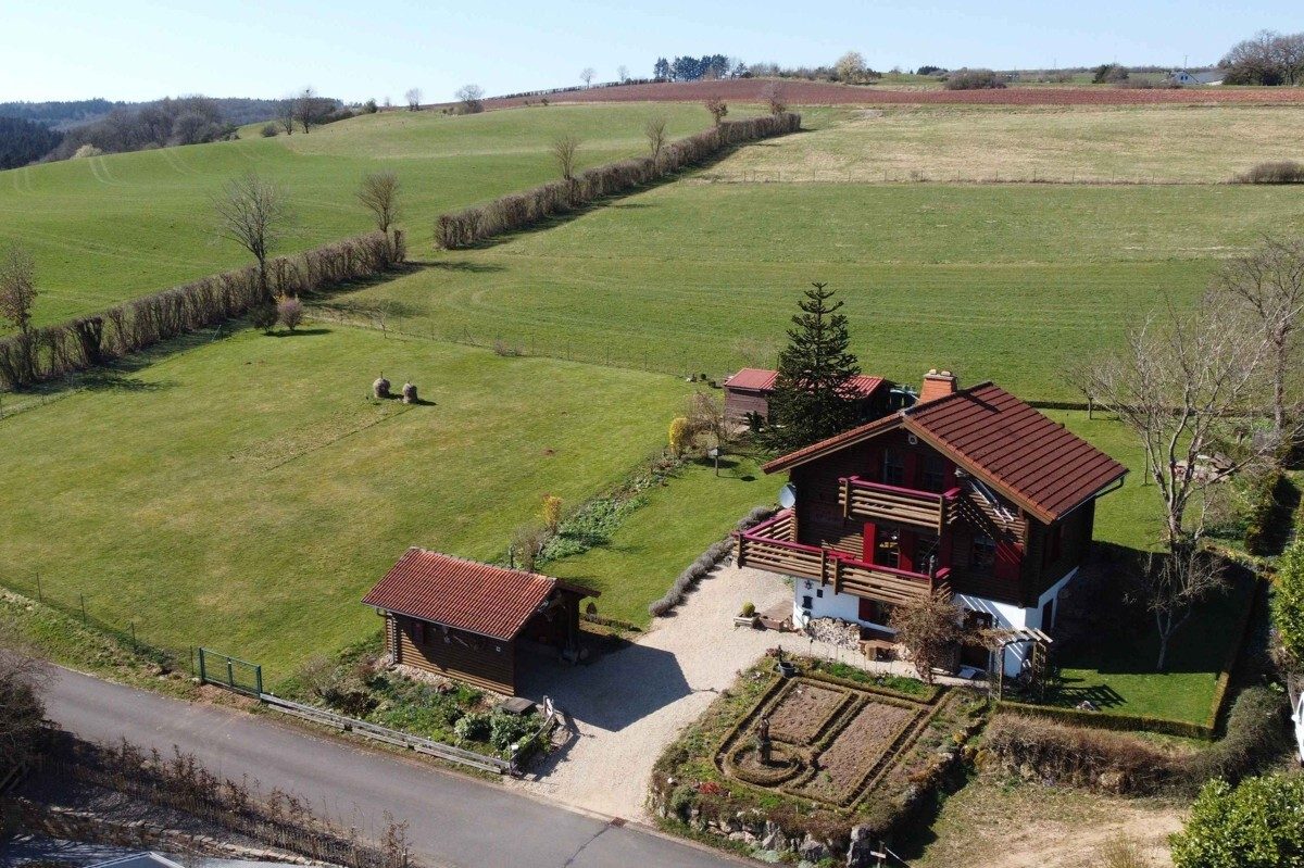 Volksbank Trier Eifel Immobilien GmbH - Immobilienangebot - Kopp - Alle - Einfamilienhaus mit zusätzlichem Baugrundstück in Kopp