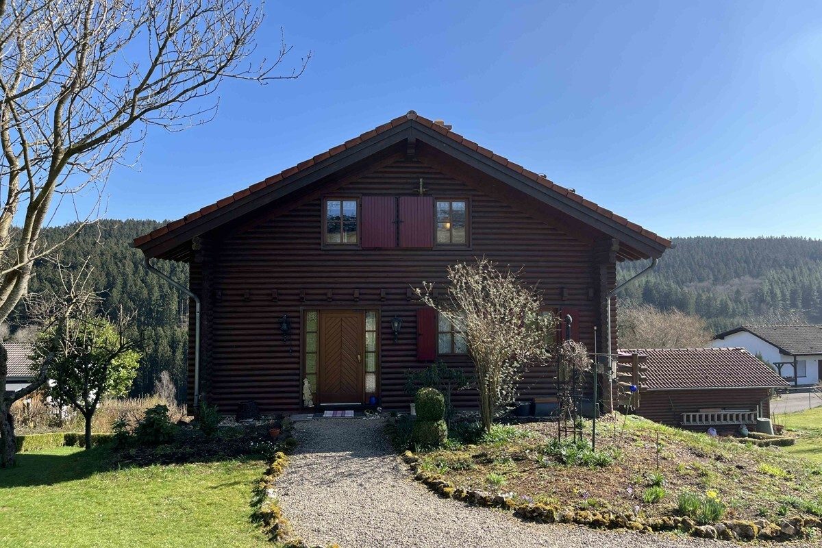 Volksbank Trier Eifel Immobilien GmbH - Immobilienangebot - Kopp - Alle - Einfamilienhaus mit zusätzlichem Baugrundstück in Kopp