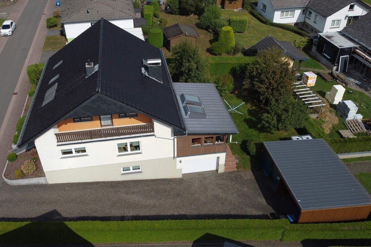 Volksbank Trier Eifel Immobilien GmbH - Immobilienangebot - Bleialf - Alle - Sehr gepflegtes Zweifamilienhaus in ruhiger Lage von Bleialf