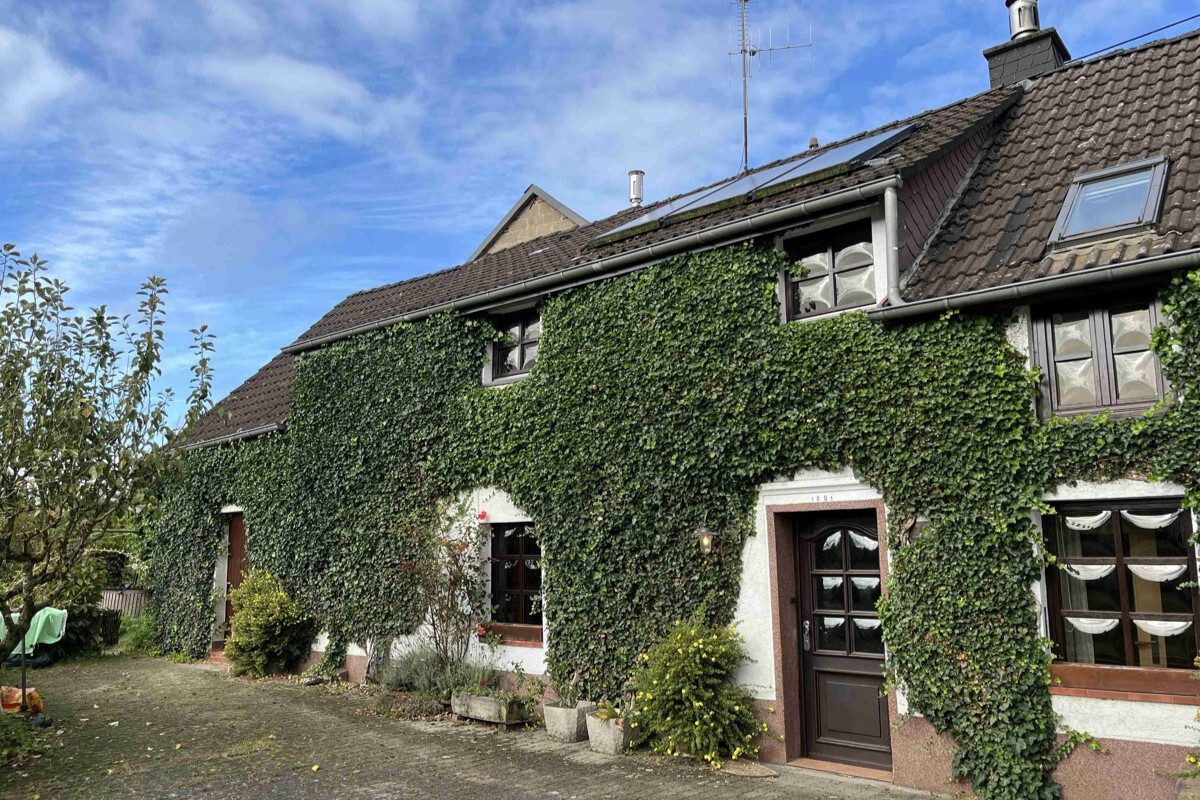 Volksbank Trier Eifel Immobilien GmbH - Immobilienangebot - Olzheim - Alle - Einfamilienhaus mit Nebengebäuden in Olzheim